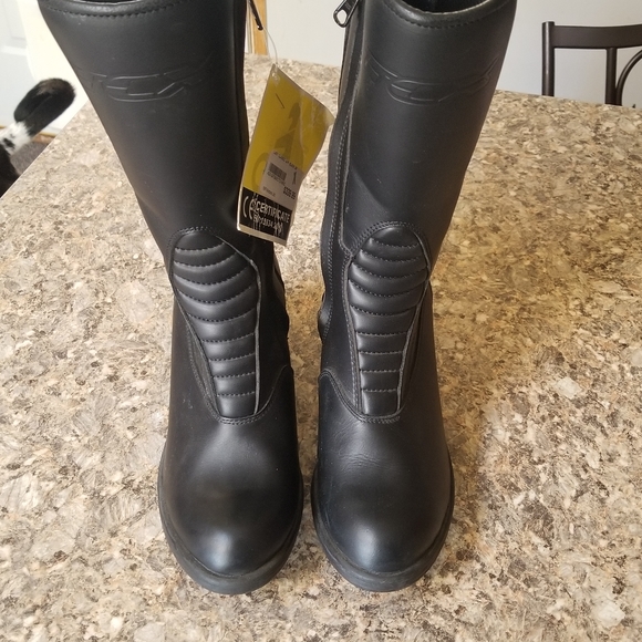 Motorcycle boots - Picture 4 of 5
